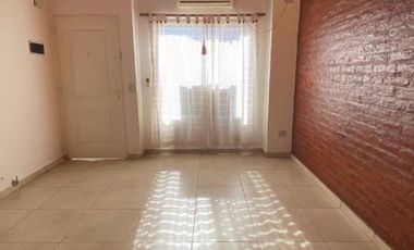 DUPLEX EN VENTA DE 2 AMBIENTES Y MEDIO