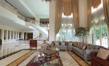 RUMAH MEGAH NUANSA VILLA at NORTRIDGE GOLF SENTUL CITY BOGOR