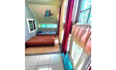 VENDO CABAÑA EN LOTE 1295 M2  CON QUEBRADA- BOQUETE