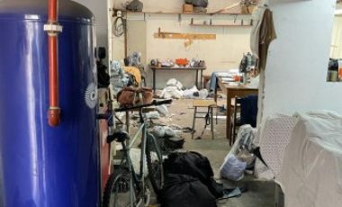 Casa con depÃ³sito en venta