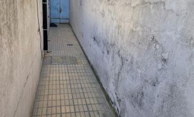 Casa con depÃ³sito en venta