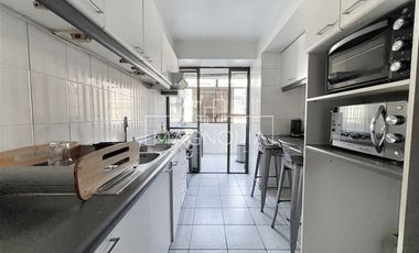 Departamento en arriendo de 5 dorm. en Vitacura