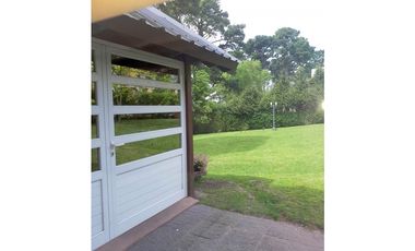 VENTA / CHALET 4 AMB. PISCINA, DOS LOTES/ MAR DEL PLATA