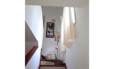 VENTA / CHALET 4 AMB. PISCINA, DOS LOTES/ MAR DEL PLATA