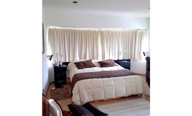 VENTA / CHALET 4 AMB. PISCINA, DOS LOTES/ MAR DEL PLATA