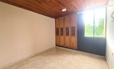 COD. 334 - SE ARRIENDA APARTAMENTO - BARRIO: LA FORD