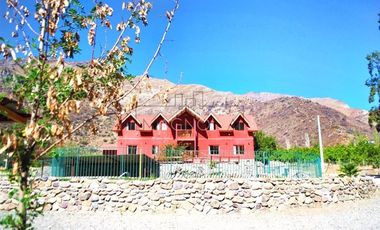 Casa en Venta en PRECIOSO HOTEL Y CABAÑAS SECTOR MELOCOTÓN
