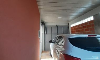 Casa en venta en Bernal Oeste