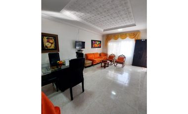 VENTA DE CASA EN LA MARGEN IZQUIERDA DE  MONTERA