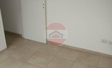 DEPARTAMENTO TIPO CASA EN VENTA EN LINCOLN