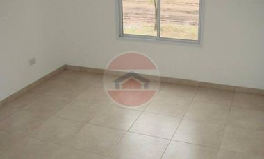 DEPARTAMENTO TIPO CASA EN VENTA EN LINCOLN