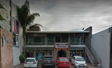 Local comercial planta baja, en renta frente al Triángulo, Las Ánimas