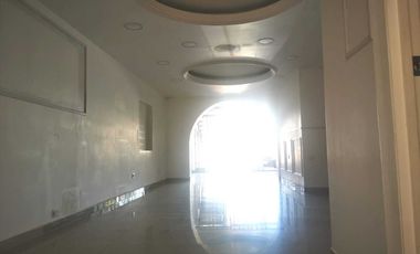 Local comercial planta baja, en renta frente al Triángulo, Las Ánimas