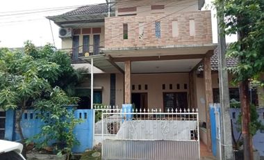 Dijual Cepat Rumah 2 Lantai, LT 180m2 Siap Huni di Permata Legenda Kec. Mustikajaya