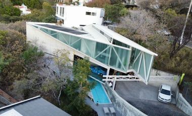 Casa Moderna de Lujo en Venta en Las cañadas country club de golf con Alberca
