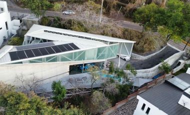 Casa Moderna de Lujo en Venta en Las cañadas country club de golf con Alberca