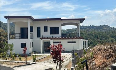 SE VENDE CASA EN EL VALLE DE ANTON, LOS LLANITOS