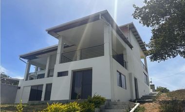 SE VENDE CASA EN EL VALLE DE ANTON, LOS LLANITOS