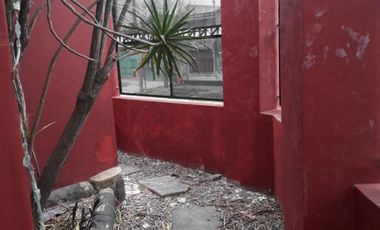 CASA DE 4 AMBIENTES CON PATIO Y TERRAZA, JOSE LEON SUAREZ