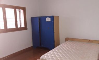 CASA DE 4 AMBIENTES CON PATIO Y TERRAZA, JOSE LEON SUAREZ