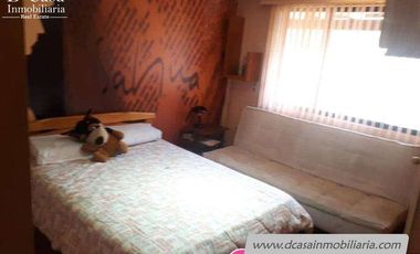 Casa de Venta - Machángara - 4 Dormitorios, 5 Garajes, a.verdes (C-124)