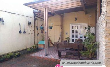 Casa de Venta - Machángara - 4 Dormitorios, 5 Garajes, a.verdes (C-124)