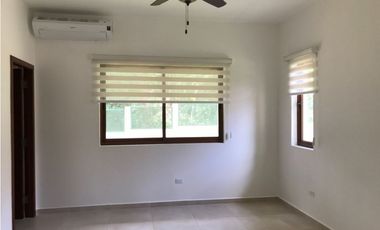 Venta de casa en Clayton - Los Senderos de camino de cruces
