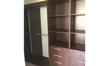 Venta de casa en Clayton - Los Senderos de camino de cruces