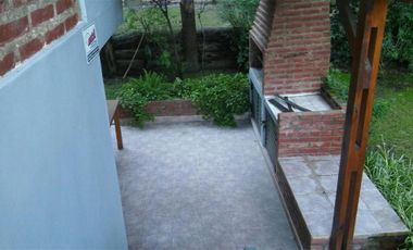 HERMOSO CHALET EN DOS PLANTAS EN COSTA DEL ESTE EXCELENTE UBICACION.