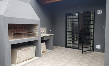 Casa PH en venta en Aguas Verdes