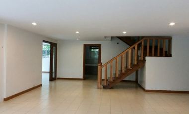 Contemporary house for Lease in Dasmarinas Village