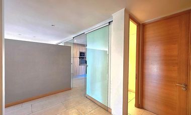 Departamento en venta de 2 dorm. Parque Arauco, Las Condes