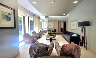 Departamento en venta de 2 dorm. Parque Arauco, Las Condes