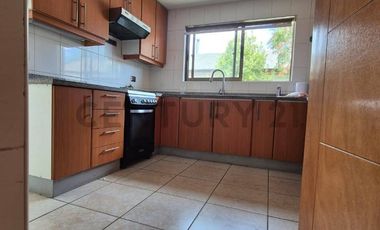 Arriendo casa en condominio cerrado. Isla de Maipo
