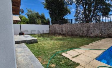 Arriendo casa en condominio cerrado. Isla de Maipo