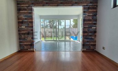 Arriendo casa en condominio cerrado. Isla de Maipo