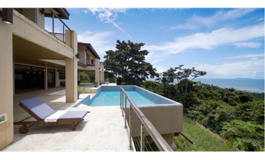 VENTA DE CASA DE LUJO CON VISTA AL MAR  EN  PANAM OESTE