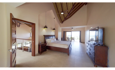 VENTA DE CASA DE LUJO CON VISTA AL MAR  EN  PANAM OESTE