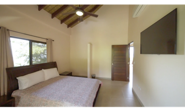 VENTA DE CASA DE LUJO CON VISTA AL MAR  EN  PANAM OESTE
