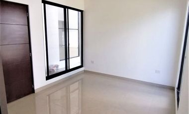 CASA EN RENTA DE UN PISO  EN MERIDA