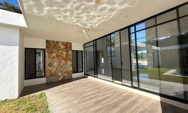 CASA EN RENTA DE UN PISO  EN MERIDA