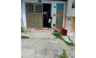 CASALOTE EN VENTA BARRIO ARIZONA
