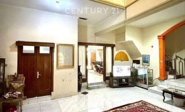 Rumah 2 Lt Dibawah NJOP Radio Dalam Kebayoran Baru Jakarta