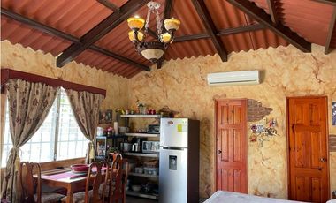 Venta Casa/Terreno rea de Playa Cercado Sistema de Agua  1,037 Mts2