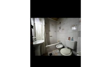 En venta amplia Casa en Av Ramirez