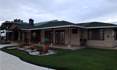 EN VENTA HERMOSA FINCA CAMPETRE ALTAGRACIA