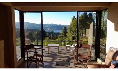 VENDO DOS HERMOSAS CASAS QUE COLINDAN CON RESERVA FORESTAL DEL SISGA