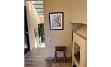 VENDO DOS HERMOSAS CASAS QUE COLINDAN CON RESERVA FORESTAL DEL SISGA