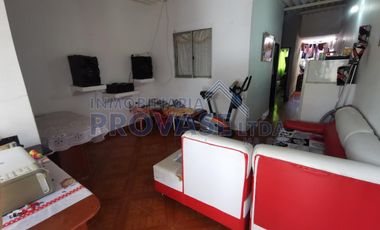 CASA en VENTA en Los Patios Doce de Octubre