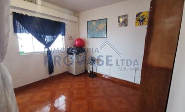 CASA en VENTA en Los Patios Doce de Octubre